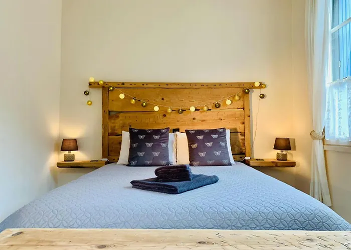Peaceful Retreat At The Foot Of Black Mountain * Caunes-Minervois